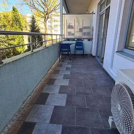 Spacious Condo 5 Min To Jurmala Beach Exteriör bild