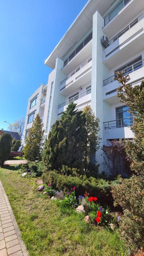 Spacious Condo 5 Min To Jurmala Beach Exteriör bild